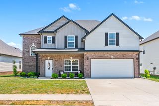 1621 Kestrel Dr, Clarksville, TN 37040