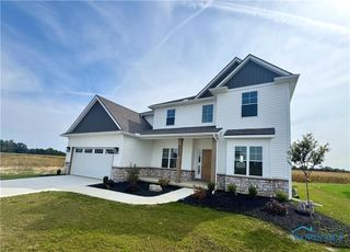 9849 Featherwood Lane, Sylvania, OH 43560