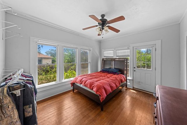 821 Moore St, Kerrville, TX 78028