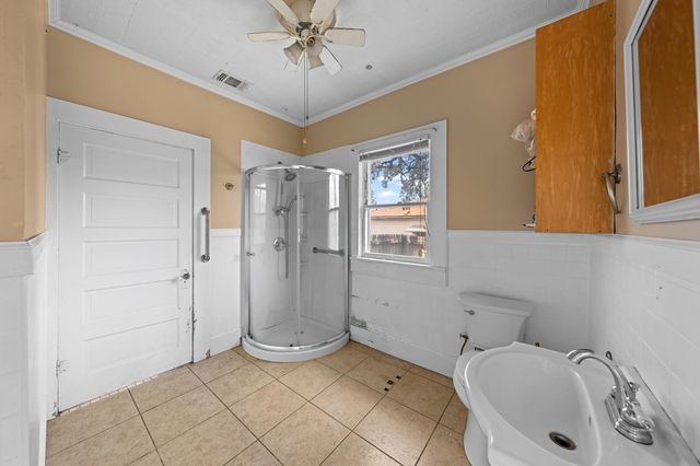 821 Moore St, Kerrville, TX 78028