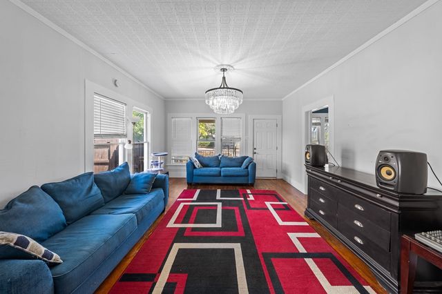 821 Moore St, Kerrville, TX 78028