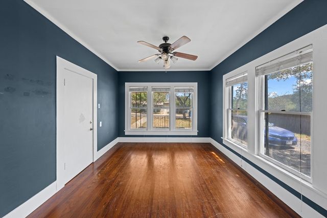 821 Moore St, Kerrville, TX 78028