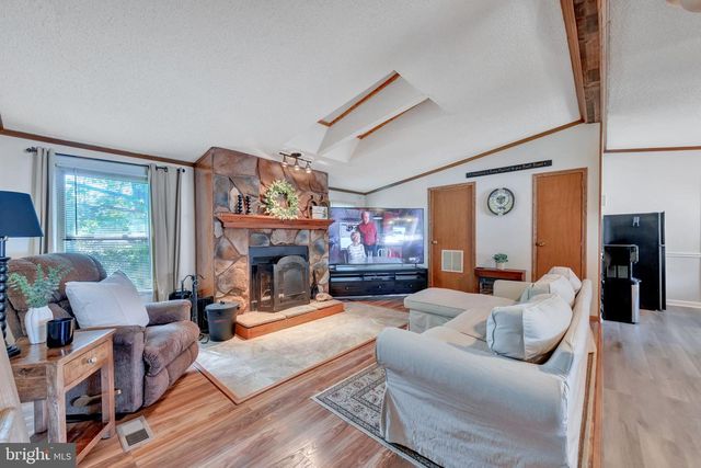 462 SARAH ANNE DR, Lothian, MD 20711