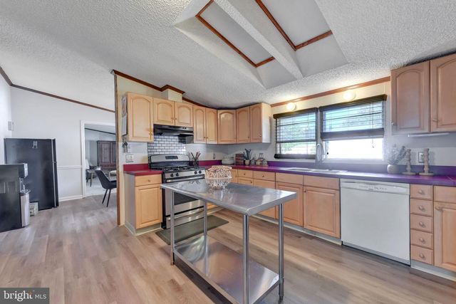 462 SARAH ANNE DR, Lothian, MD 20711