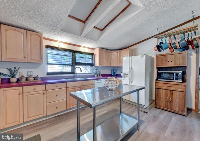 462 SARAH ANNE DR, Lothian, MD 20711