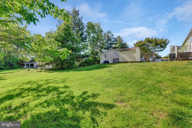 462 SARAH ANNE DR, Lothian, MD 20711