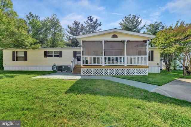 462 SARAH ANNE DR, Lothian, MD 20711