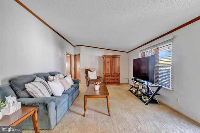 462 SARAH ANNE DR, Lothian, MD 20711
