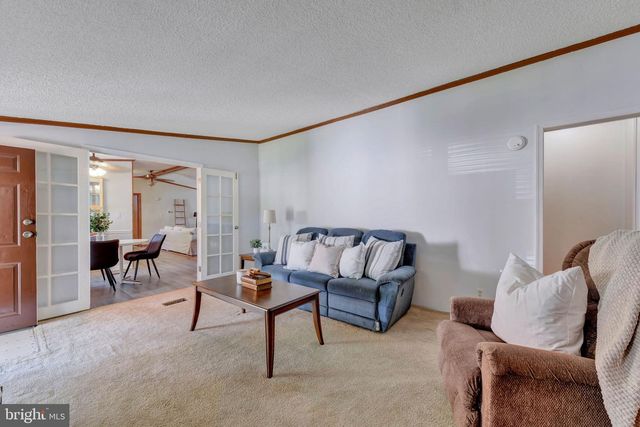 462 SARAH ANNE DR, Lothian, MD 20711
