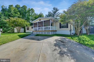 462 SARAH ANNE DR, Lothian, MD 20711