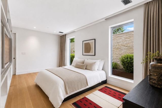 16 Sundown PKWY, Austin, TX 78746