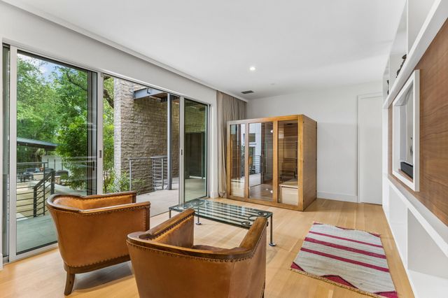 16 Sundown PKWY, Austin, TX 78746