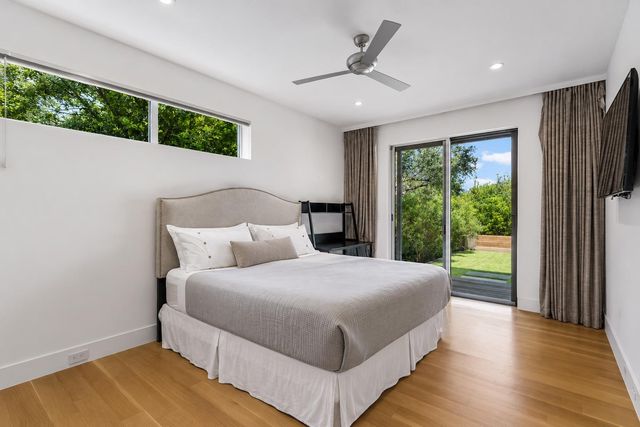 16 Sundown PKWY, Austin, TX 78746