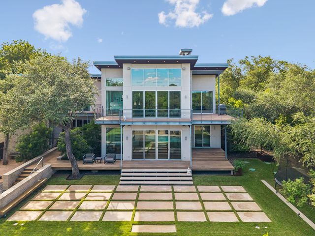 16 Sundown PKWY, Austin, TX 78746