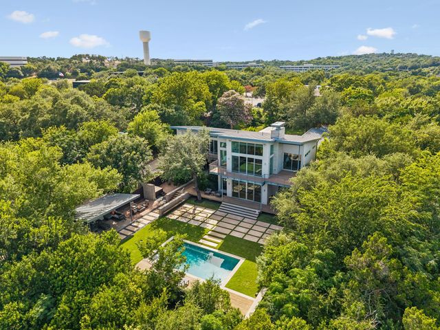 16 Sundown PKWY, Austin, TX 78746