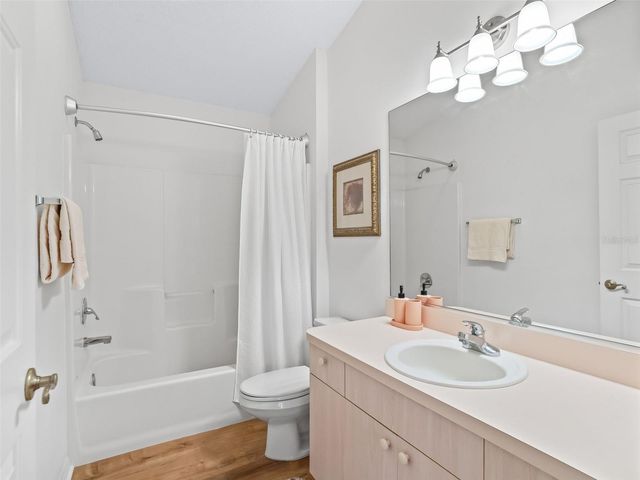 621 ENCONTO STREET, Lady Lake, FL 32159