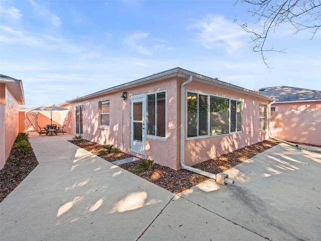 621 ENCONTO STREET, Lady Lake, FL 32159