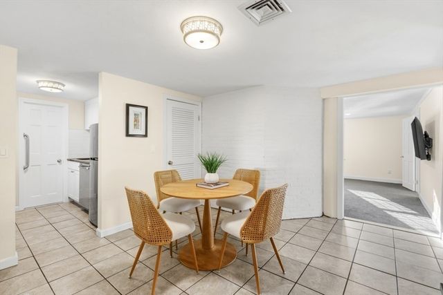 7 Longbow Circle, Lynnfield, MA 01940