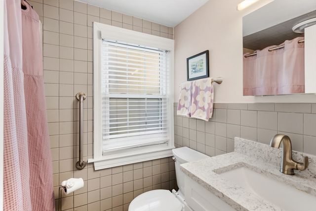 7 Longbow Circle, Lynnfield, MA 01940