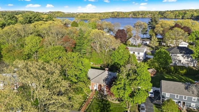7 Longbow Circle, Lynnfield, MA 01940