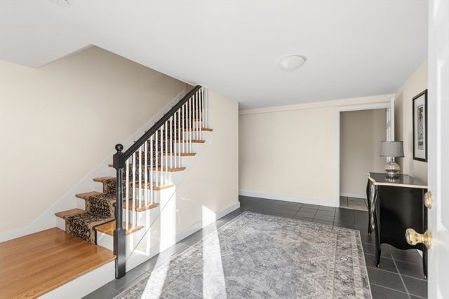 7 Longbow Circle, Lynnfield, MA 01940