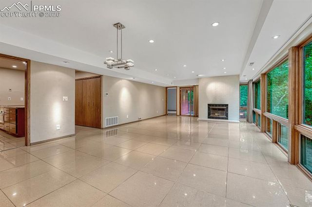 75 W Boulder Street, Colorado Springs, CO 80903