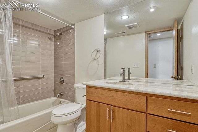 75 W Boulder Street, Colorado Springs, CO 80903