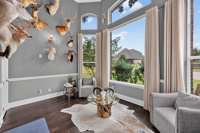 308 Familia Court, Azle, TX 76020