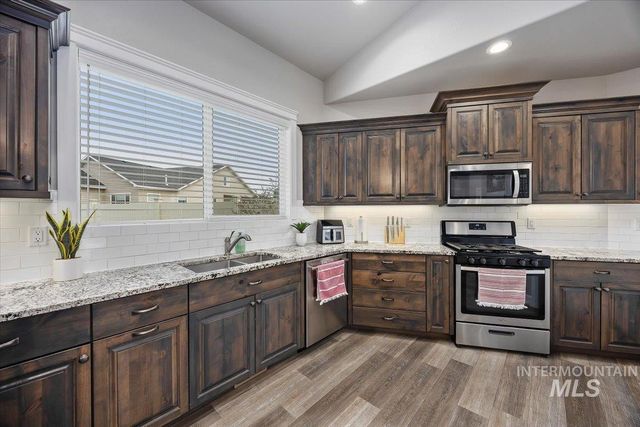 900 Glen Eagle Dr, Jerome, ID 83338