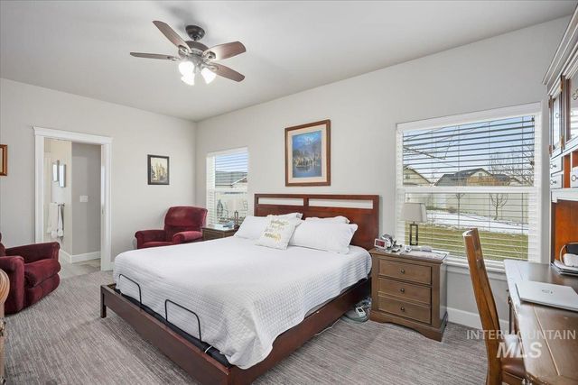 900 Glen Eagle Dr, Jerome, ID 83338