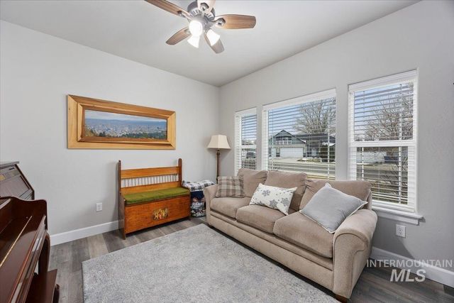 900 Glen Eagle Dr, Jerome, ID 83338