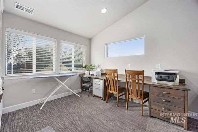 900 Glen Eagle Dr, Jerome, ID 83338