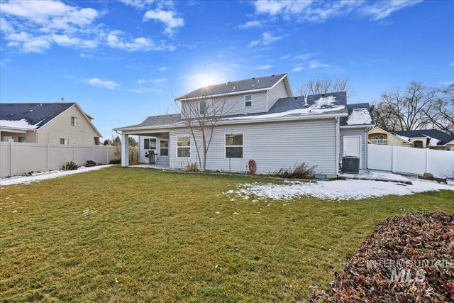 900 Glen Eagle Dr, Jerome, ID 83338