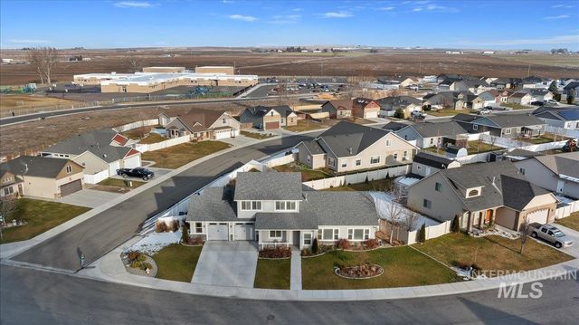 900 Glen Eagle Dr, Jerome, ID 83338