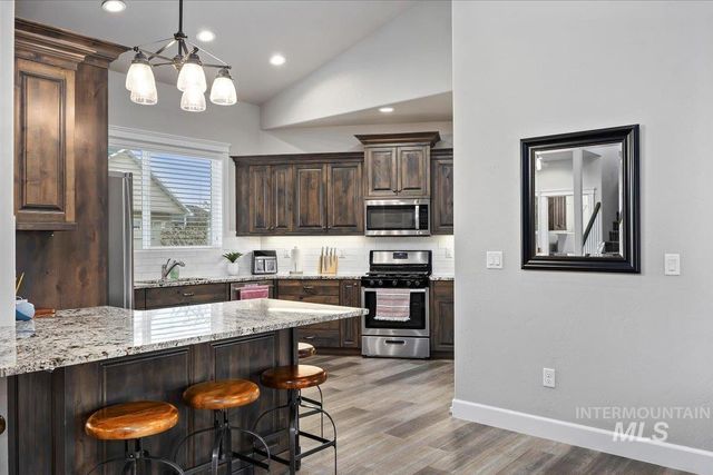 900 Glen Eagle Dr, Jerome, ID 83338