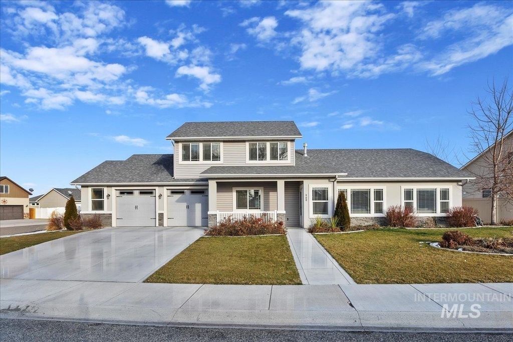 900 Glen Eagle Dr, Jerome, ID 83338