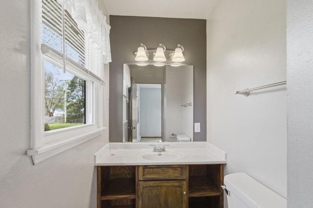 2326 Butlin DRIVE, Beloit, WI 53511