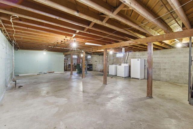 2326 Butlin DRIVE, Beloit, WI 53511