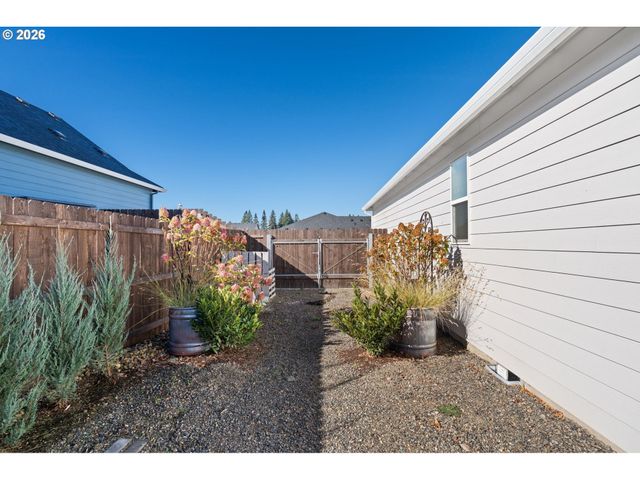 2823 Nw 6TH Ave, Battle Ground, WA 98604
