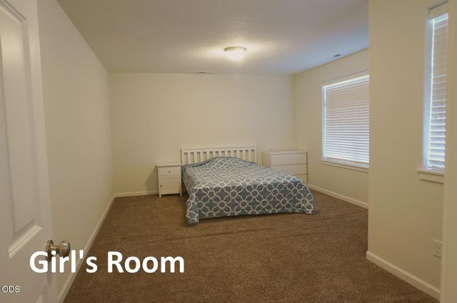 1004 Ruby Meadows, Eagle Point, OR 97524
