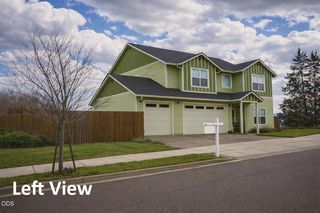 1004 Ruby Meadows, Eagle Point, OR 97524