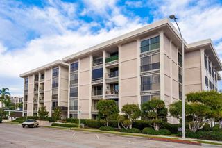 7811 Eads Ave 104, La Jolla, CA 92037