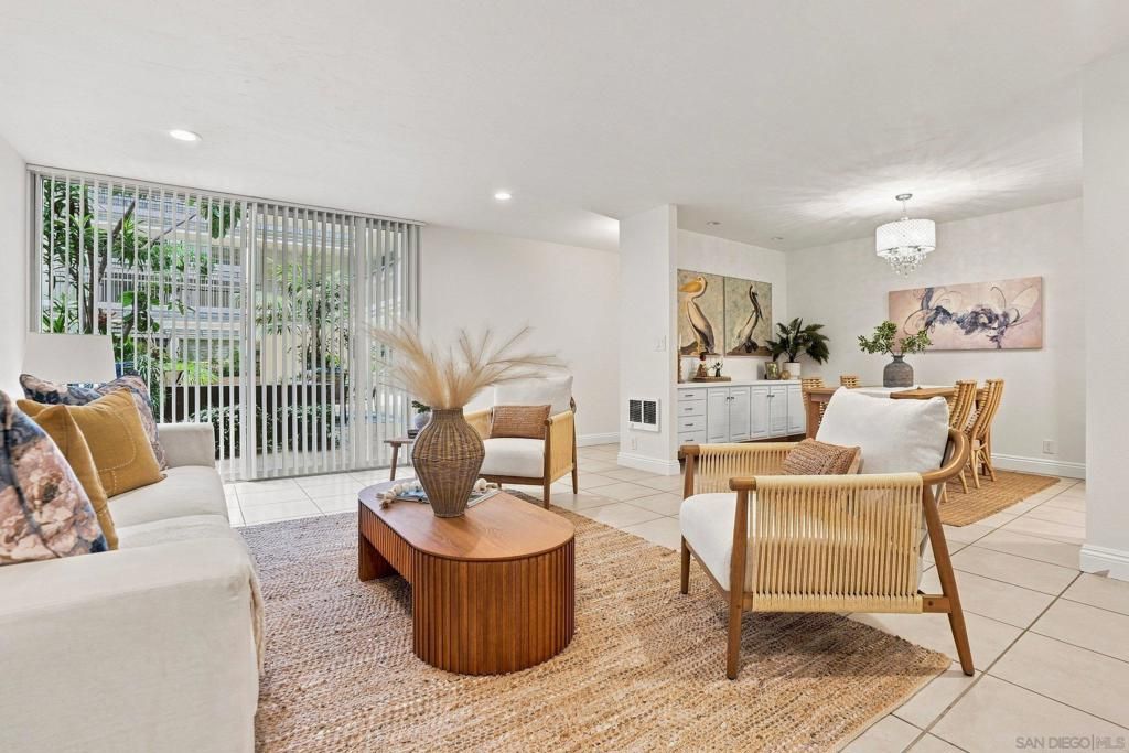 7811 Eads Ave 104, La Jolla, CA 92037 — photo 2
