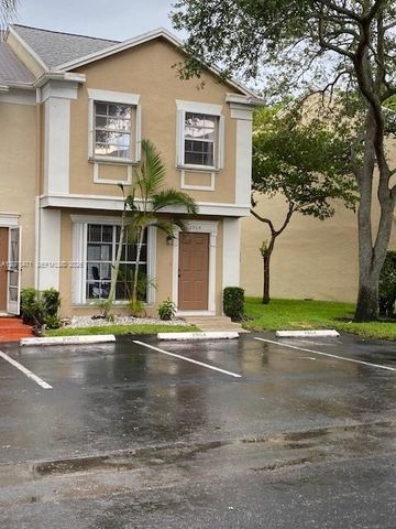2864 Cambridge Lane, Cooper City, FL 33026