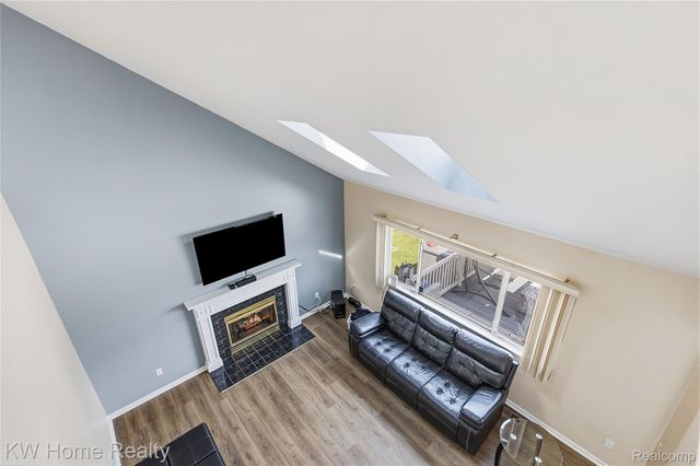 16102 Orchard Drive, Southgate, MI 48195