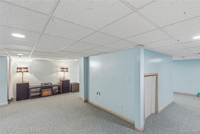 16102 Orchard Drive, Southgate, MI 48195