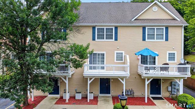 29 Town Hill Avenue 7, Danbury, CT 06810