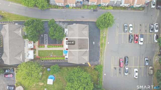 29 Town Hill Avenue 7, Danbury, CT 06810