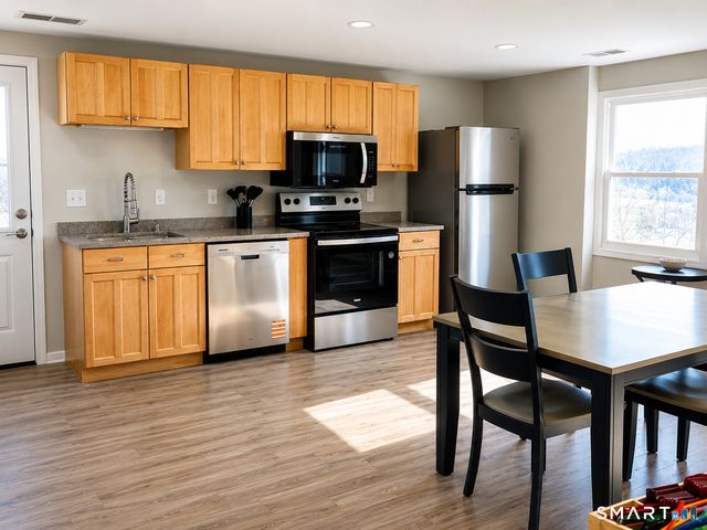 82 Salem Turnpike, Norwich, CT 06360