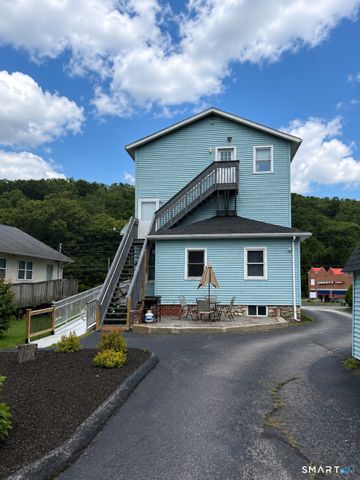 82 Salem Turnpike, Norwich, CT 06360